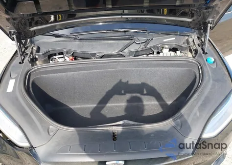 2016 Tesla Model X 60D/70D/75D/90D из США, поврежденный, VIN 5YJXCAE29GF003478